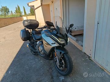 CF Moto 650 Gt