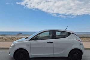 Lancia Ypsilon 1.0 FireFly 5 porte S&S Hybrid Ecoc