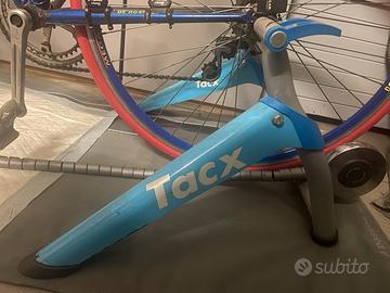 Rulli TACX con accessori ZWIFT ready