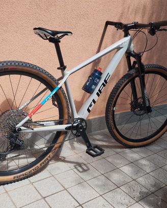 MTB Cube carbonio 29 M