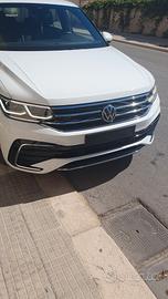 Volkswagen Tiguan 2.0 TDI 150 CV SCR DSG 4MOTION R