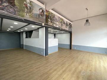 NEGOZIO A ROSETO DEGLI ABRUZZI