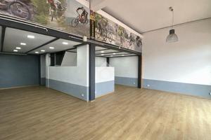 NEGOZIO A ROSETO DEGLI ABRUZZI