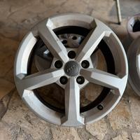 Cerchi in lega originali audi da 16