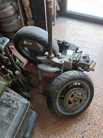 motore runner 180 completo di ruote e forcella
