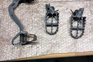 Pedane e pedale freno originali bmw gs1200