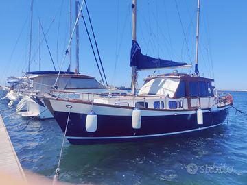 Motor sailor ketch Nauticat 33