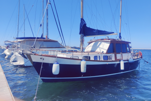 Motor sailor ketch Nauticat 33