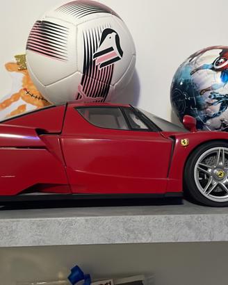 Ferrari enzo scala 1/10