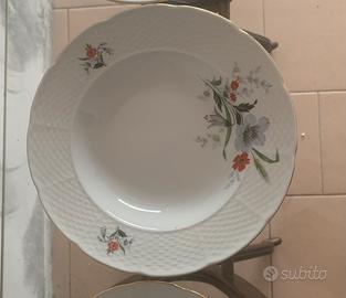 Servizio piatti porcellana Thun