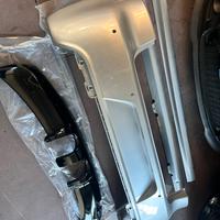 Paraurti con diffusore e minigonne RStyle