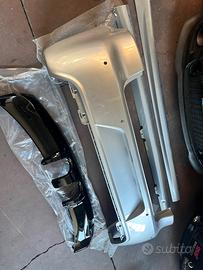 Paraurti con diffusore e minigonne RStyle