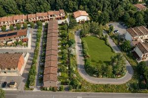 VILLA A SCHIERA A PIANELLA
