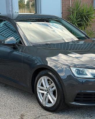 Audi A4 2.0 TDI 150 CV S tronic Sport