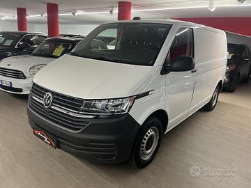 Volkswagen Transporter T6.1 2.0 TDI corto