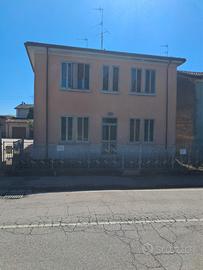 Bifamiliare da ristrutturare