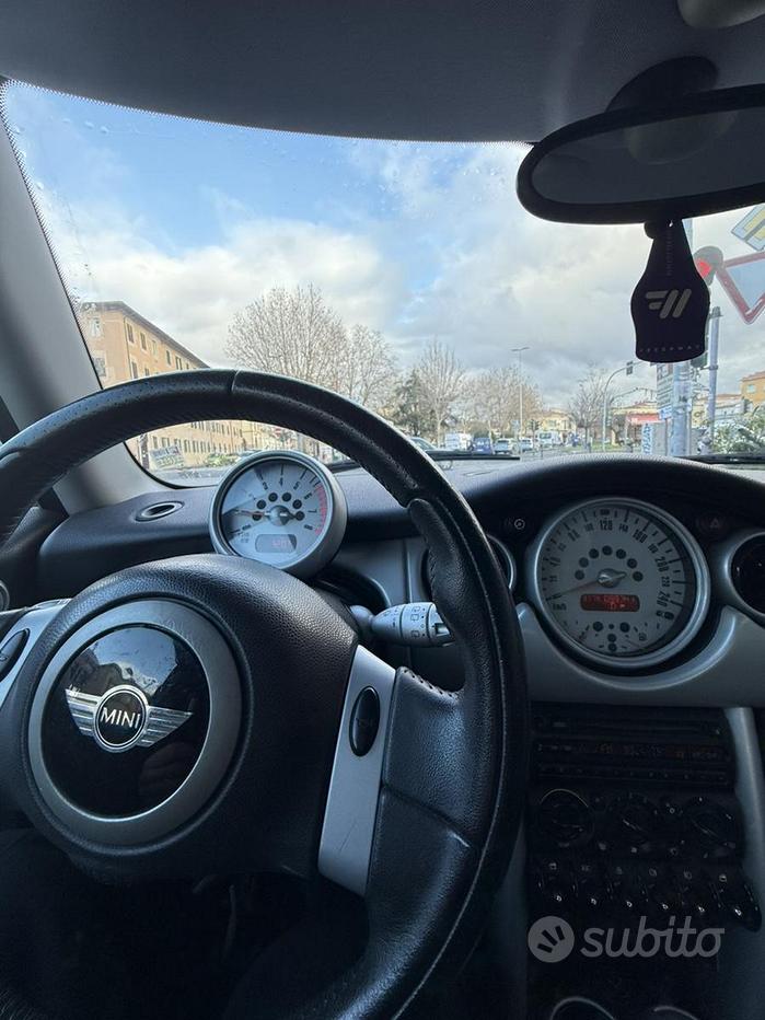 MINI Mini Cooper AE(J01)