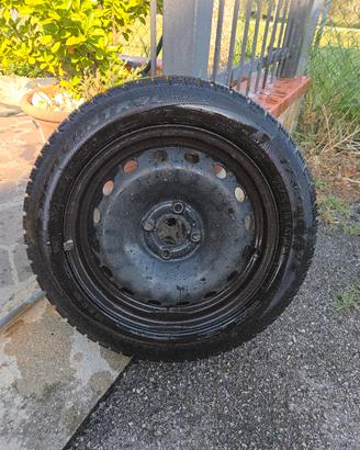  4 cerchi in ferro raggio 15 Gomme Fiat