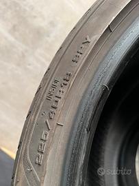 225/40/18 Goodyear eagle F1