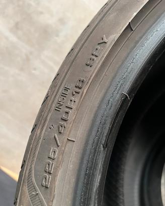 225/40/18 Goodyear eagle F1