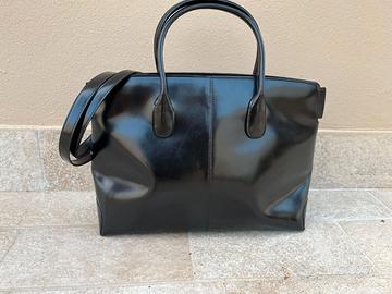 Tod's D Bag in vernice nera elegante