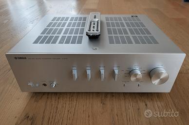 Yamaha A-S701 silver