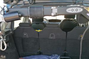 Gruetta Fadiel solleva carrozzine per auto