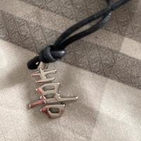 Collana con cordino nero