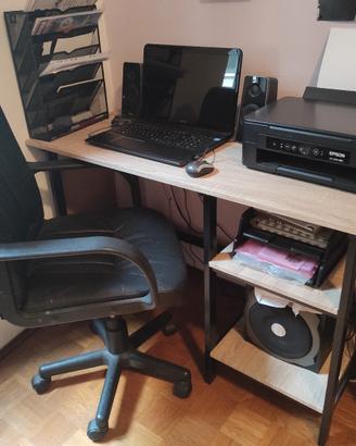 Scrivania+poltroncina a rotelle+mobiletto regolabi