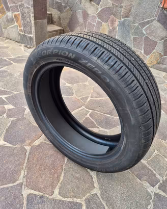 Pirelli Scorpion Zero All Season