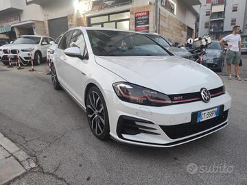Volkswagen Golf GTI Performance 2.0 245 CV TSI DSG