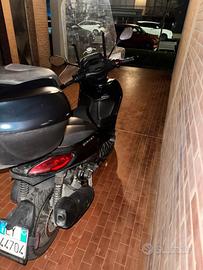 Beverly 300 intero ricambi