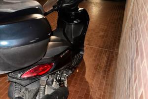 Beverly 300 intero ricambi