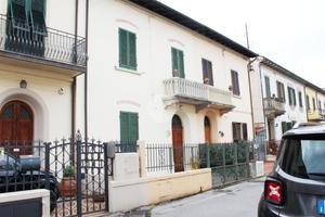 CASA INDIPENDENTE A PISTOIA