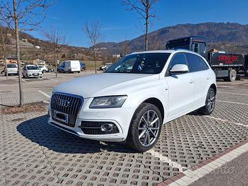 AUDI Q5 3.0 V6 245 CV GANCIO TRAINO