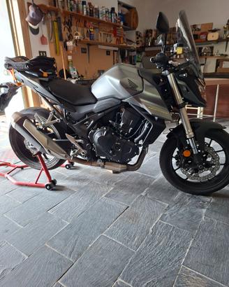 Hornet 750 perfetta