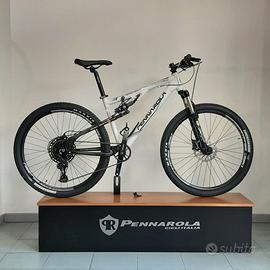 Bicicletta MTB biammortizzata 27.5"