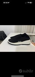 Miu Miu Scarpa sneakers a calza Nero