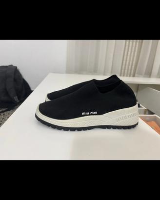 Miu Miu Scarpa sneakers a calza Nero