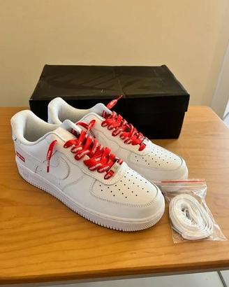 Sneakers Supreme x Nike Air Force 1 Low *43