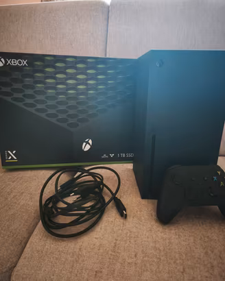 X box Series X 1Tb + 1 joistick 