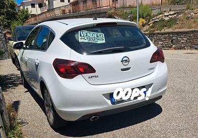 Opel Astra 1.4 benzina/gpl