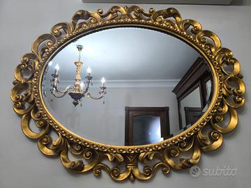 Specchio ovale barocco intarsi foglia oro