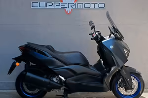 Yamaha X-Max 300