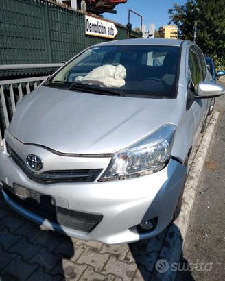 TOYOTA YARIS 2013-RICAMBI USATI