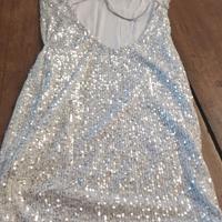 vestito bianco con paillettes