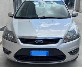 Ford Focus 1.6 benzina/gpl