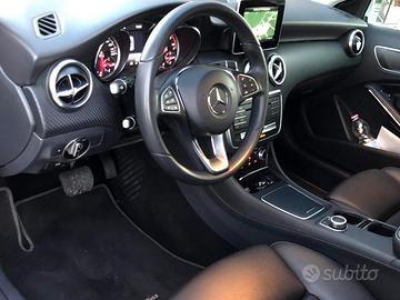 Mercedes-Benz Classe A 180 d Sport Automatica – Di