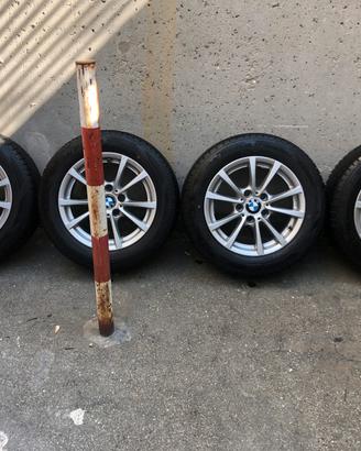 4 Cerchi BMW  con Gomme invernai