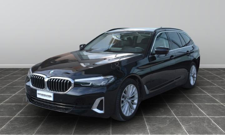 BMW Serie 5 touring 518d mild hybrid 48v luxury st